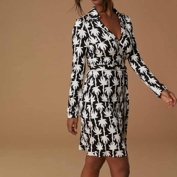 🎉🎊 Diane Von Furstenberg Jeanne NWT🎉🎊 RARE! - Picture 1 of 6